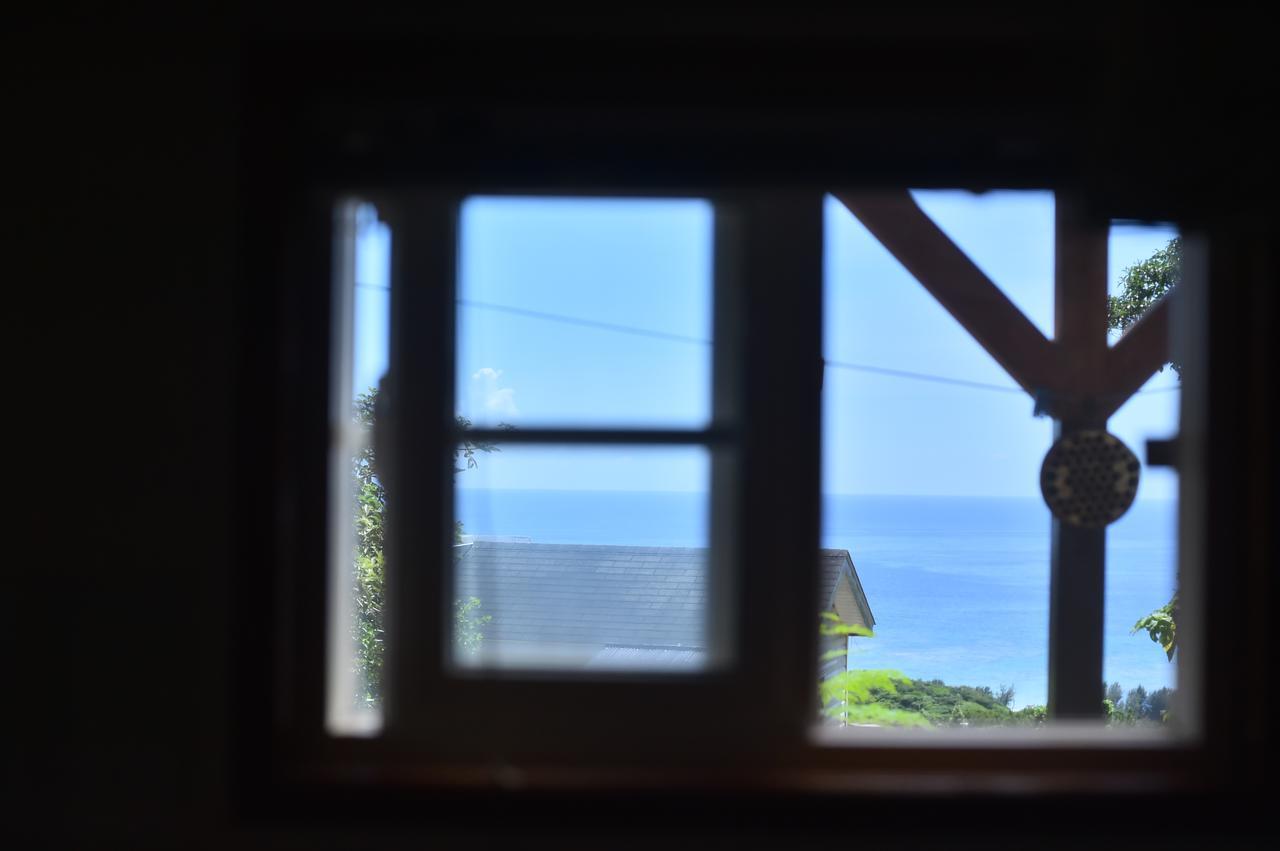 מוטובו Panorama Ocean View Cottage מראה חיצוני תמונה